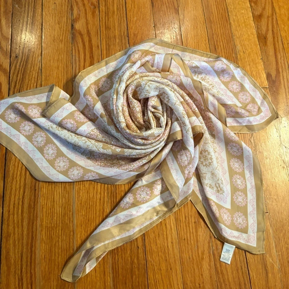 🆘LAST DISCOUNT🆘 Cato Geometric Floral Square Scarf
